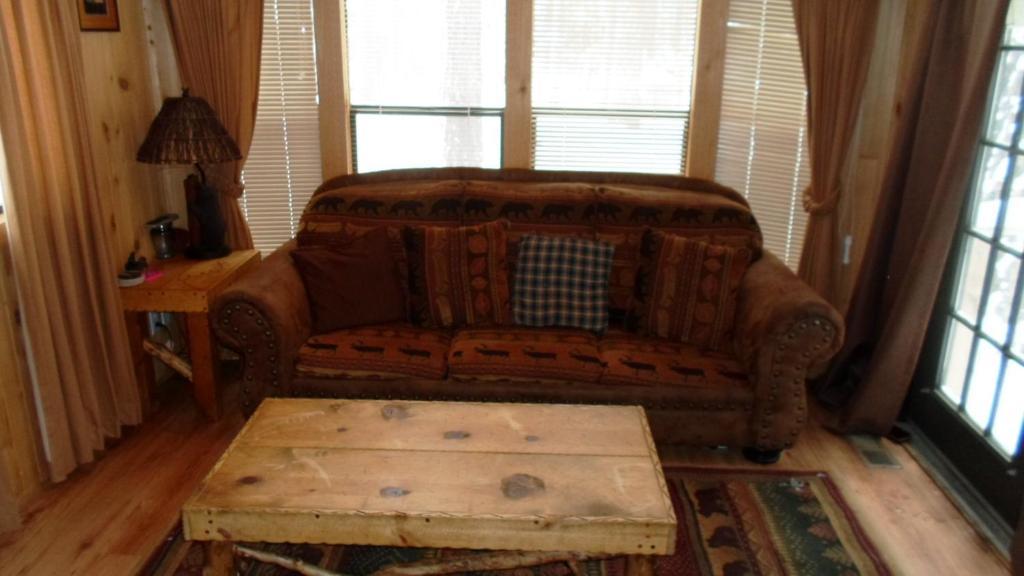 Cedar Pines Resort サウス・レイクタホ 部屋 写真